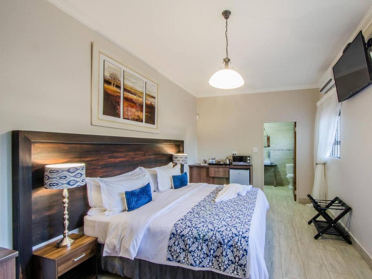 Three Olives Guesthouse Centurion Exteriör bild