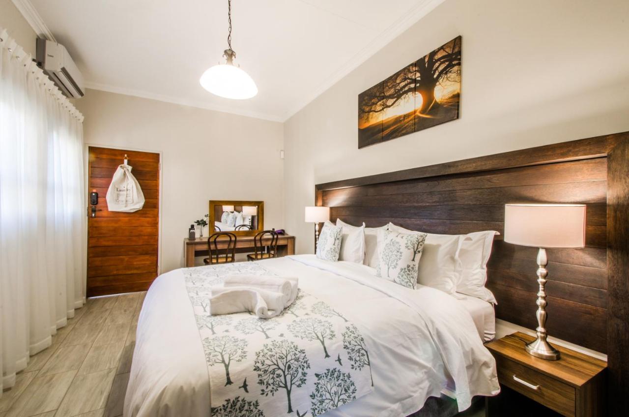 Three Olives Guesthouse Centurion Exteriör bild
