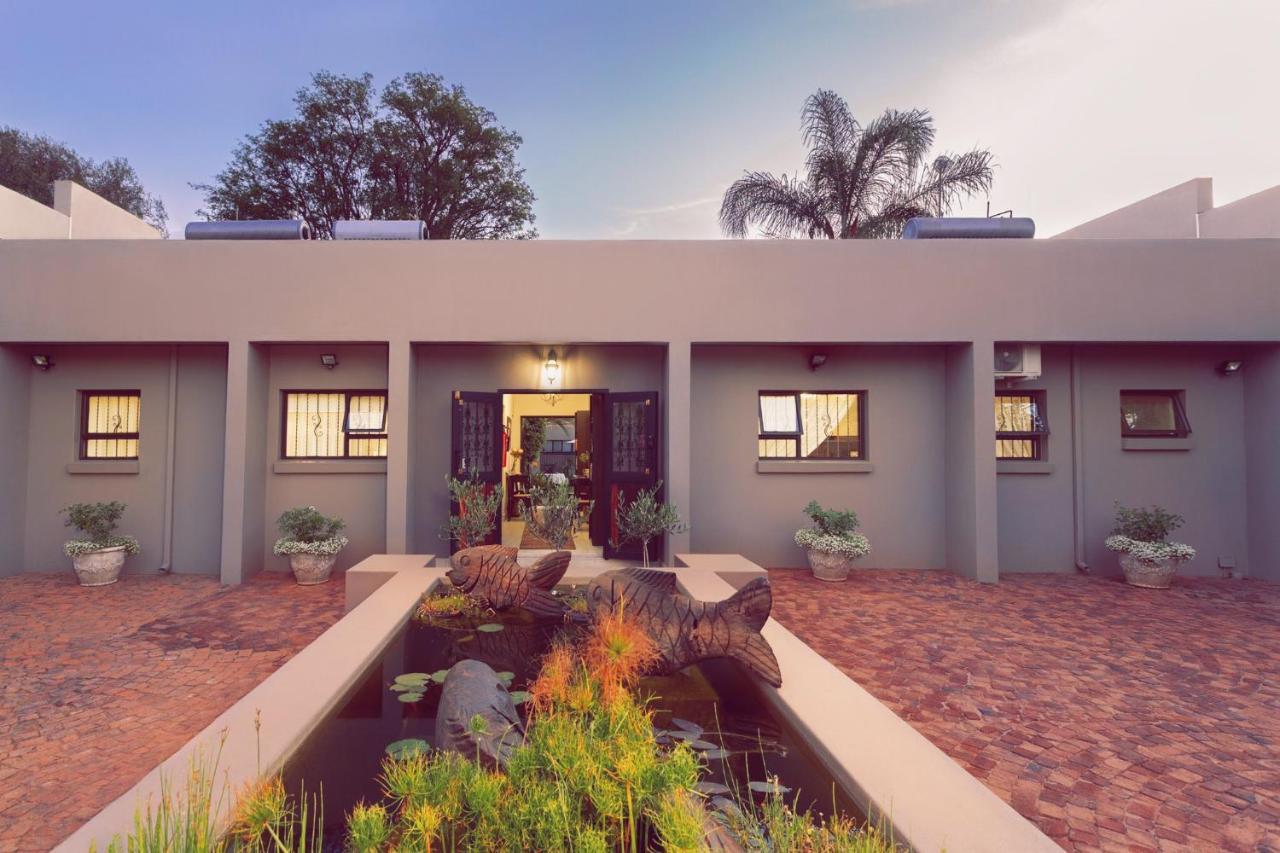 Three Olives Guesthouse Centurion Exteriör bild